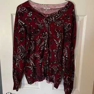 Croft and Barrow. Size XL. Slightly worn. Button up sweater.